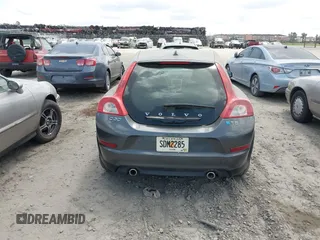 2013 Volvo C30 T5 with VIN YV1672MK1D2309946, listed as a IAAI auction lot 42059297 with 96,085 mi miles and . Bid and sale history available at DreamBid. Image 16.
