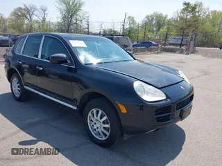 2005 Porsche Cayenne with VIN WP1AA29P25LA24897, listed as a IAAI auction lot 42125202 with 138,263 mi miles. Bid and sale history available at carsss.com. Image 1.
