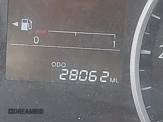 2022 Nissan Kicks S z VIN 3N1CP5BV3NL523119, wystawiony jako IAAI lot #42122504 z przebiegiem 28 062 mil mil oraz . Historia ofert i sprzedaży dostępna na DreamBid. Obrazek 16.