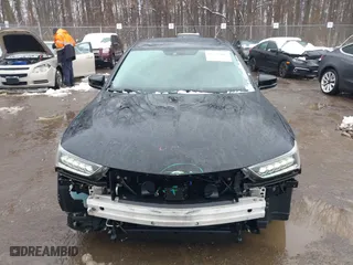 2018 Acura TLX with VIN 19UUB1F31JA001500, listed as a IAAI auction lot 41571900 with 178,001 mi miles. Bid and sale history available at carsss.com. Image 12.