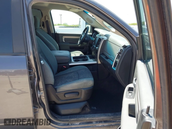 2016 Ram 1500 Lone Star z VIN 1C6RR6LT5GS209519, wystawiony jako IAAI lot #41983512 z przebiegiem 197 647 mil mil oraz . Historia ofert i sprzedaży dostępna na DreamBid. Obrazek 5.