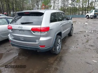 2017 Jeep Grand Cherokee Limited with VIN 1C4RJFBG0HC615787, listed as a IAAI auction lot 41780723 with 142,276 mi miles. Bid and sale history available at carsss.com. Image 4.