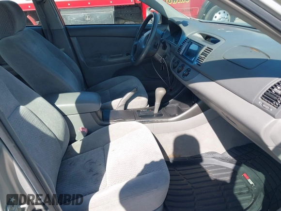 2004 Toyota Camry LE with VIN 4T1BE32K94U832506, listed as a IAAI auction lot 42152776 with 186,627 mi miles and . Bid and sale history available at carsss.com. Image 5.