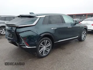 2024 Cadillac LYRIQ Luxury z VIN 1GYKPPRL5RZ129185, wystawiony jako IAAI lot #40825414 z przebiegiem 621 mil mil oraz . Historia ofert i sprzedaży dostępna na DreamBid. Obrazek 4.