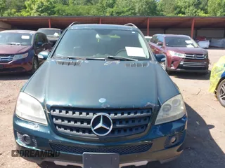 2006 Mercedes-Benz M 350 with VIN 4JGBB86E76A011662, listed as a IAAI auction lot 42324291 with 171,588 mi miles and . Bid and sale history available at DreamBid. Image 6.