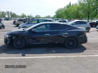 2020 Nissan Maxima SL with VIN 1N4AA6DV5LC366300, listed as a IAAI auction lot 42220939 with 16,858 mi miles and . Bid and sale history available at DreamBid. Image 17.