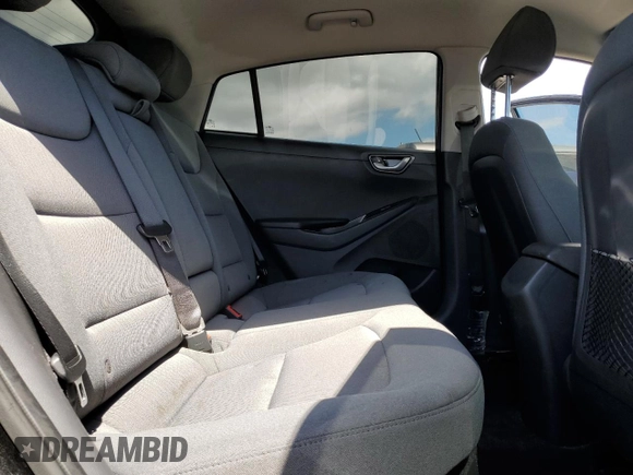 2020 Hyundai Ioniq SE z VIN KMHC75LC0LU232618, wystawiony jako Copart lot #56603285 z przebiegiem 61 020 mil mil oraz Szkoda całkowita • Salvage title. Historia ofert i sprzedaży dostępna na DreamBid. Obrazek 10.