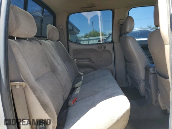 2004 Toyota Tacoma PreRunner z VIN 5TEGN92N14Z331415, wystawiony jako Copart lot #56596545 z przebiegiem 339 810 mil mil oraz Szkoda całkowita • Salvage title. Historia ofert i sprzedaży dostępna na DreamBid. Obrazek 10.