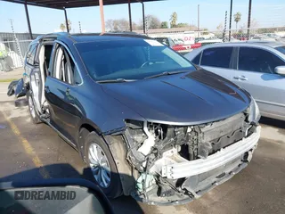 2018 Chrysler Pacifica Touring L z VIN 2C4RC1BG8JR119811, wystawiony jako IAAI lot #41365153 z przebiegiem 118 926 mil mil oraz . Historia ofert i sprzedaży dostępna na DreamBid. Obrazek 1.