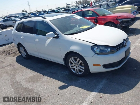 2012 Volkswagen Jetta SportWagen TDI w/Sunroof with VIN 3VWPL7AJ6CM651492, listed as a IAAI auction lot 41980541 with 229,239 mi miles. Bid and sale history available at carsss.com. Image 1.