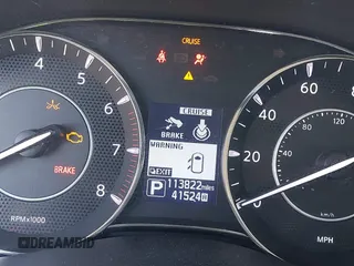 2019 Nissan Armada SL z VIN JN8AY2ND0KX008716, wystawiony jako IAAI lot #41891276 z przebiegiem 113 822 mil mil oraz . Historia ofert i sprzedaży dostępna na DreamBid. Obrazek 15.