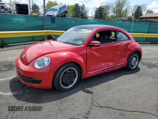 2013 Volkswagen Beetle 2.5L w/Sun с VIN 3VWJP7AT3DM602652, выставлен на аукционе Copart как лот 56639875 с пробегом 87 114 миль миль и Списание • Salvage title. История ставок и продаж доступна на DreamBid. Изображение 1.