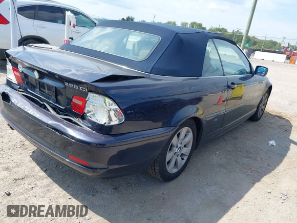 2005 BMW 3 Series 325Ci with VIN WBABW33405PL35066, listed as a IAAI auction lot 40118380 with 245,479 mi miles and . Bid and sale history available at carsss.com. Image 4.