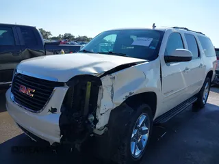 2013 GMC Yukon XL SLT with VIN 1GKS1KE07DR362570, listed as a IAAI auction lot 41500425 with 89,352 mi miles. Bid and sale history available at carsss.com. Image 6.