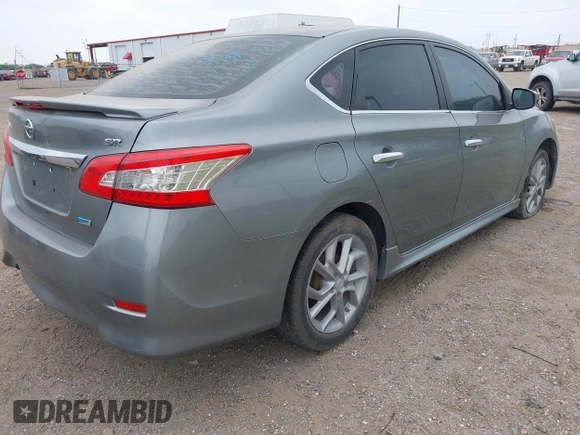 2013 Nissan Sentra SR z VIN 3N1AB7AP9DL657183, wystawiony jako IAAI lot #42283357 z przebiegiem 109 077 mil mil oraz . Historia ofert i sprzedaży dostępna na DreamBid. Obrazek 4.