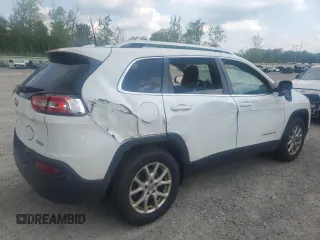 2017 Jeep Cherokee Latitude с VIN 1C4PJMCB4HW659210, выставлен на аукционе Copart как лот 64015385 с пробегом 102 183 миль миль и Списание • Salvage title. История ставок и продаж доступна на DreamBid. Изображение 3.