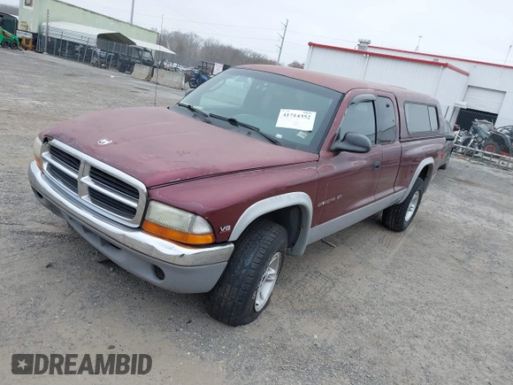 2000 Dodge Dakota Sport with VIN 1B7GG22N4YS709948, listed as a IAAI auction lot 41714352 with 1 mi miles. Bid and sale history available at carsss.com. Image 2.