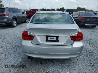 2006 BMW 3 Series 330i z VIN WBAVB33516PS19636, wystawiony jako Copart lot #58775395 z przebiegiem 176 357 mil mil oraz Czysty tytuł • Clean title. Historia ofert i sprzedaży dostępna na DreamBid. Obrazek 6.