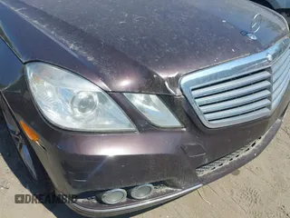 2010 Mercedes-Benz E 350 Luxury z VIN WDDHF8HB3AA180002, wystawiony jako IAAI lot #42760066 z przebiegiem 207 067 mil mil oraz . Historia ofert i sprzedaży dostępna na DreamBid. Obrazek 6.