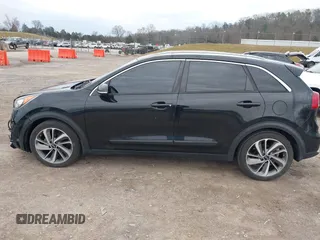 2017 Kia Niro Touring with VIN KNDCE3LC0H5040261, listed as a IAAI auction lot 41751900 with 100,194 mi miles. Bid and sale history available at carsss.com. Image 14.