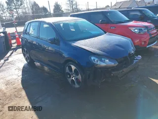 2011 Volkswagen GTI w/Sunroof & Navi PZEV z VIN WVWGD7AJ7BW273794, wystawiony jako IAAI lot #41603135 z przebiegiem 102 535 mil mil oraz . Historia ofert i sprzedaży dostępna na DreamBid. Obrazek 1.