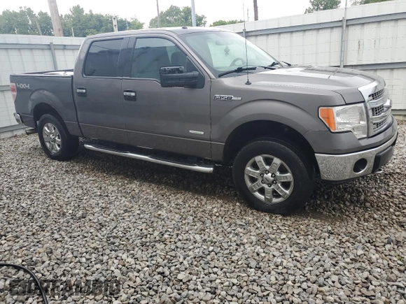 2014 Ford F-150 XL z VIN 1FTFW1ET4EFA26252, wystawiony jako Copart lot #58072855 z przebiegiem 136 897 mil mil oraz Czysty tytuł • Clean title. Historia ofert i sprzedaży dostępna na DreamBid. Obrazek 4.