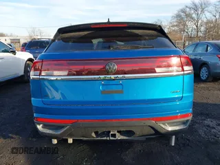 2024 Volkswagen Atlas SE с VIN 1V2HE2CA1RC219841, выставлен на аукционе IAAI как лот 41530355 с пробегом 8 133 миль миль и . История ставок и продаж доступна на DreamBid. Изображение 16.