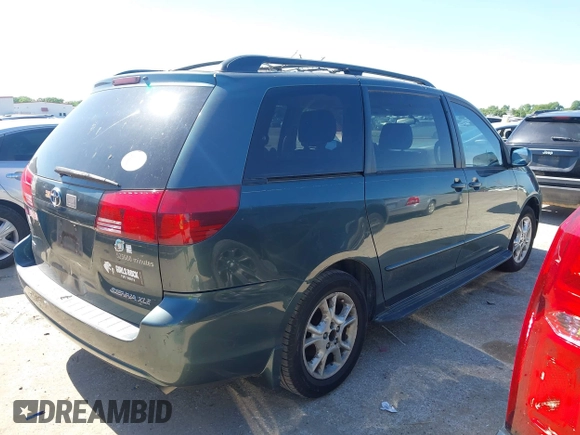 2004 Toyota Sienna XLE with VIN 5TDZA22C24S021779, listed as a IAAI auction lot 42091893 with 155,043 mi miles. Bid and sale history available at carsss.com. Image 4.