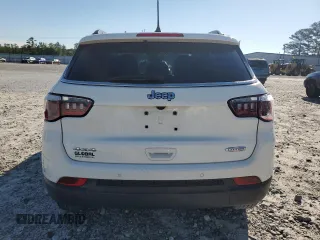 2020 Jeep Compass North z VIN 3C4NJDBB7LT228982, wystawiony jako Copart lot #55665605 z przebiegiem 33 715 mil mil oraz Szkoda całkowita • Salvage title. Historia ofert i sprzedaży dostępna na DreamBid. Obrazek 6.