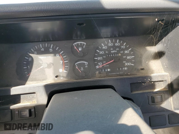 1993 Nissan Hardbody с VIN 1N6HD16SXPC310961, выставлен на аукционе Copart как лот 79261954 с пробегом 329 438 миль миль и Списание • Salvage title. История ставок и продаж доступна на DreamBid. Изображение 9.