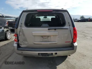 2008 GMC Yukon SLT w/4SB with VIN 1GKFC13J38J185621, listed as a Copart auction lot 71009934 with 173,476 mi miles and Salvage Title. Bid and sale history available at carsss.com. Image 6.