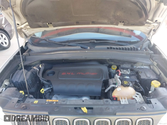 2016 Jeep Renegade Sport with VIN ZACCJAAT4GPD76634, listed as a IAAI auction lot 41793007 with 143,716 mi miles and . Bid and sale history available at carsss.com. Image 10.