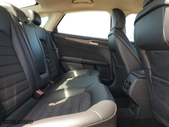 2017 Ford Fusion SE with VIN 3FA6P0HDXHR373156, listed as a Copart auction lot 52402365 with 110,464 mi miles and Clean Title. Bid and sale history available at carsss.com. Image 10.