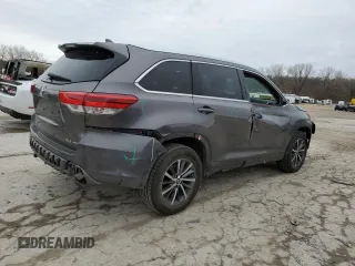2018 Toyota Highlander SE with VIN 5TDJZRFH2JS497739, listed as a Copart auction lot 47561755 with 58,945 mi miles and Salvage title. Bid and sale history available at DreamBid. Image 3.