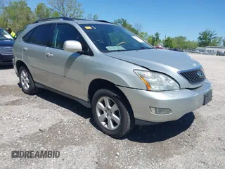 2005 Lexus RX 330 z VIN 2T2HA31U05C043636, wystawiony jako IAAI lot #42232906 z przebiegiem 212 296 mil mil oraz . Historia ofert i sprzedaży dostępna na DreamBid. Obrazek 1.