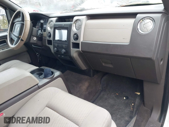 2010 Ford F-150 XL with VIN 1FTEX1E85AKC18141, listed as a IAAI auction lot 41948061 with 188,422 mi miles. Bid and sale history available at carsss.com. Image 5.