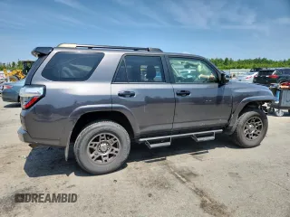 2020 Toyota 4Runner SR5 with VIN JTEBU5JR1L5810893, listed as a Copart auction lot 61157285 with 35,426 mi miles and Salvage title. Bid and sale history available at DreamBid. Image 3.