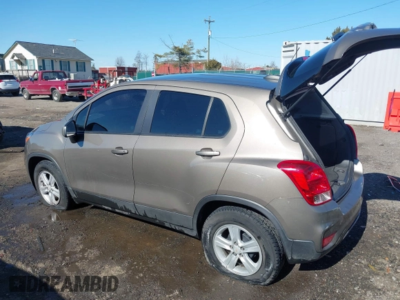 2021 Chevrolet Trax LS with VIN KL7CJKSB7MB306172, listed as a IAAI auction lot 41663054 with 108,241 mi miles. Bid and sale history available at carsss.com. Image 3.