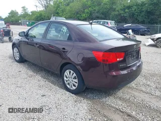2011 Kia Forte EX z VIN KNAFU4A25B5890794, wystawiony jako IAAI lot #42446798 z przebiegiem 115 439 mil mil oraz . Historia ofert i sprzedaży dostępna na DreamBid. Obrazek 3.