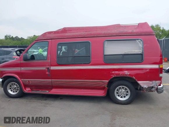 1994 Ford Econoline Cargo with VIN 1FDEE14H0RHB80636, listed as a IAAI auction lot 42027918 with 270,862 mi miles and . Bid and sale history available at DreamBid. Image 14.
