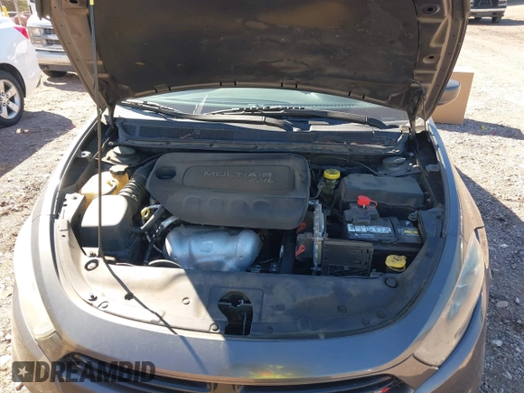 2015 Dodge Dart SXT with VIN 1C3CDFBB7FD315094, listed as a IAAI auction lot 41831836 with 193,267 mi miles. Bid and sale history available at carsss.com. Image 9.
