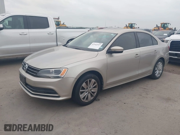 2015 Volkswagen Jetta Sedan 1.8T SE w/Connectivity with VIN 3VWD07AJ0FM231873, listed as a IAAI auction lot 42142327 with 156,230 mi miles. Bid and sale history available at carsss.com. Image 2.