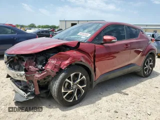 2018 Toyota C-HR XLE z VIN NMTKHMBX7JR036932, wystawiony jako Copart lot #56046555 z przebiegiem 64 055 mil mil oraz Szkoda całkowita • Salvage title. Historia ofert i sprzedaży dostępna na DreamBid. Obrazek 1.