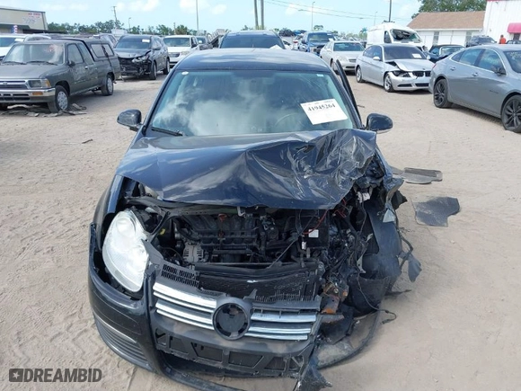 2010 Volkswagen Jetta Sedan Limited with VIN 3VWAZ7AJ7AM078474, listed as a IAAI auction lot 41945264 with 161,362 mi miles. Bid and sale history available at carsss.com. Image 12.