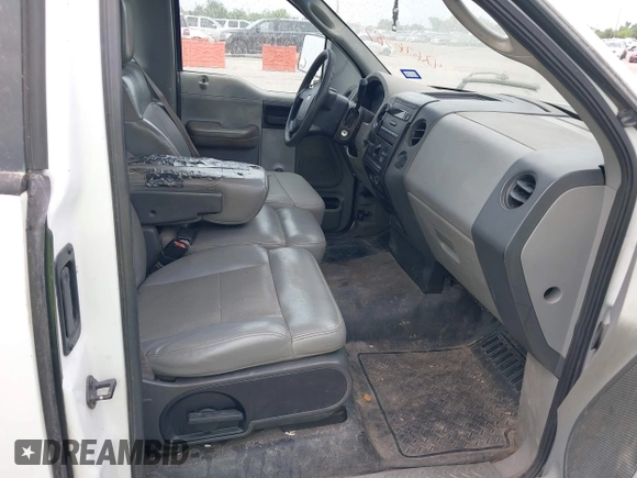 2006 Ford F-150 XL with VIN 1FTRF12296NB04833, listed as a IAAI auction lot 42676387 with 276,152 mi miles and . Bid and sale history available at DreamBid. Image 5.
