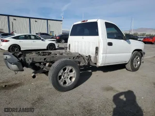 2005 Chevrolet Silverado 1500 Work Truck with VIN 1GCEC14X95Z110879, listed as a Copart auction lot 82676174 with 206,502 mi miles and Salvage Title. Bid and sale history available at carsss.com. Image 3.
