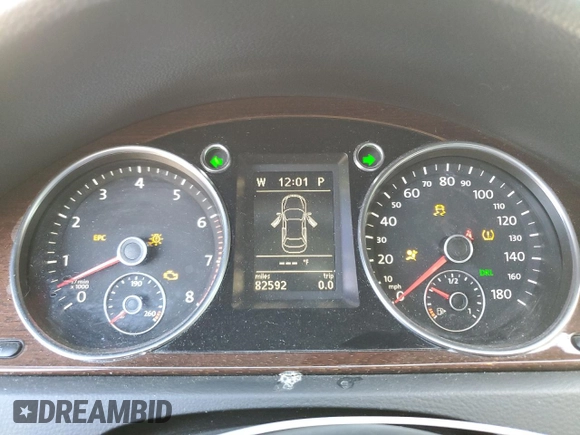 2012 Volkswagen CC Lux Plus z VIN WVWHP7AN4CE552626, wystawiony jako Copart lot #89023155 z przebiegiem 82 592 mil mil oraz Szkoda całkowita • Salvage title. Historia ofert i sprzedaży dostępna na DreamBid. Obrazek 9.
