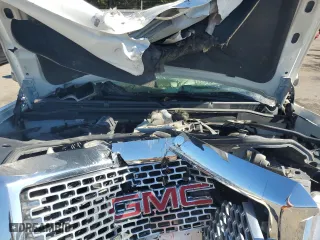2015 GMC Sierra 1500 Denali with VIN 3GTU2WEC4FG214592, listed as a Copart auction lot 88692675 with 111,564 mi miles and Clean Title. Bid and sale history available at carsss.com. Image 11.