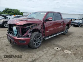 2020 Ram 1500 Laramie z VIN 1C6SRFJT4LN400135, wystawiony jako Copart lot #60823545 z przebiegiem 64 931 mil mil oraz Szkoda całkowita • Salvage title. Historia ofert i sprzedaży dostępna na DreamBid. Obrazek 1.