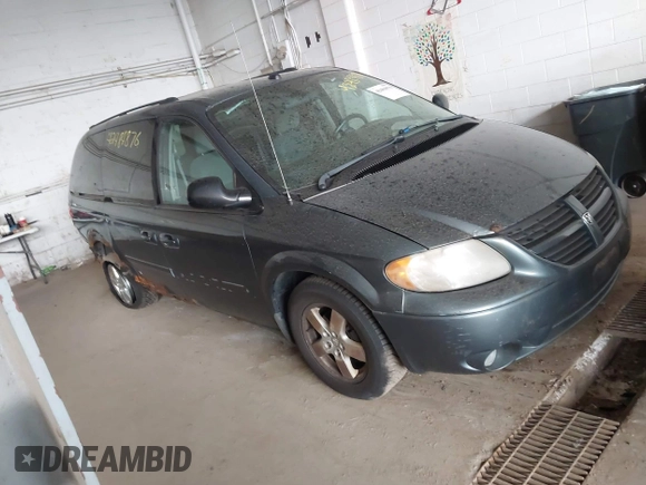 2005 Dodge Caravan SXT with VIN 2D4GP44L25R431882, listed as a IAAI auction lot 42484876 with 242,096 mi miles and . Bid and sale history available at DreamBid. Image 1.
